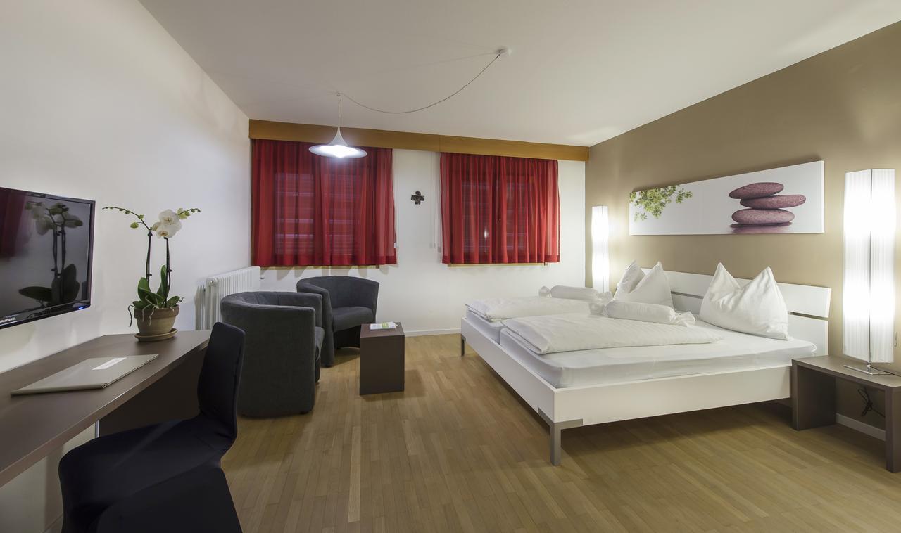 Pension Lichtenburg Nalles Exterior photo
